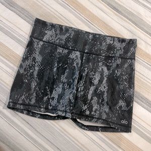 Snake print bike shorts size L